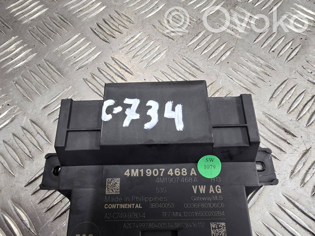 Audi Q7 4M Gateway control module 