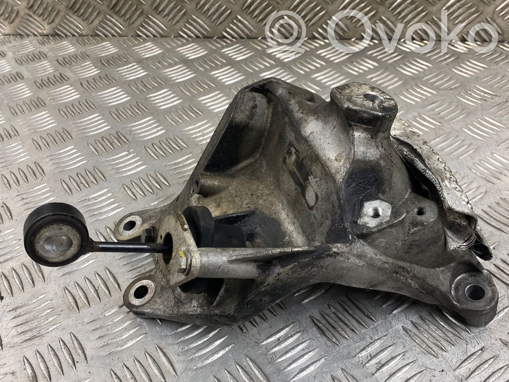 Audi A4 S4 B9 Engine mounting bracket 