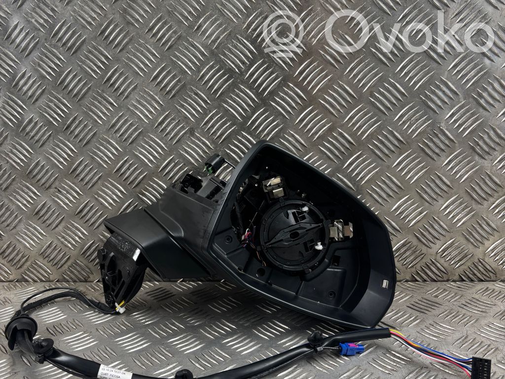 Audi Q7 4M Front door electric wing mirror 