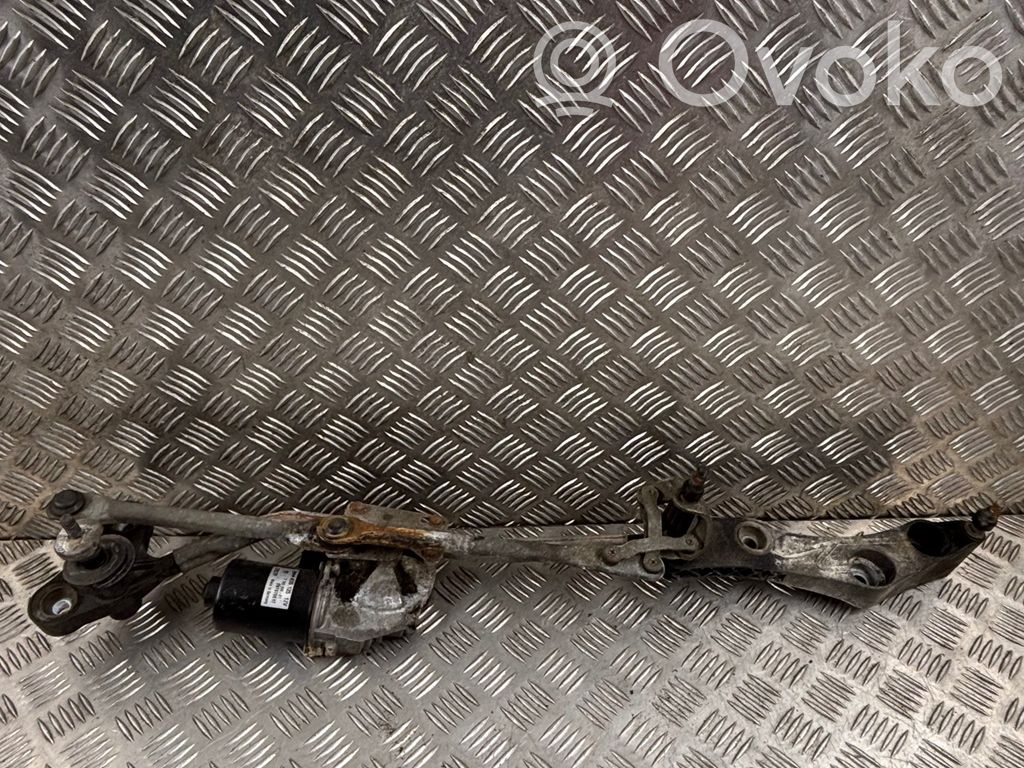 BMW 5 E60 E61 Front wiper linkage and motor 