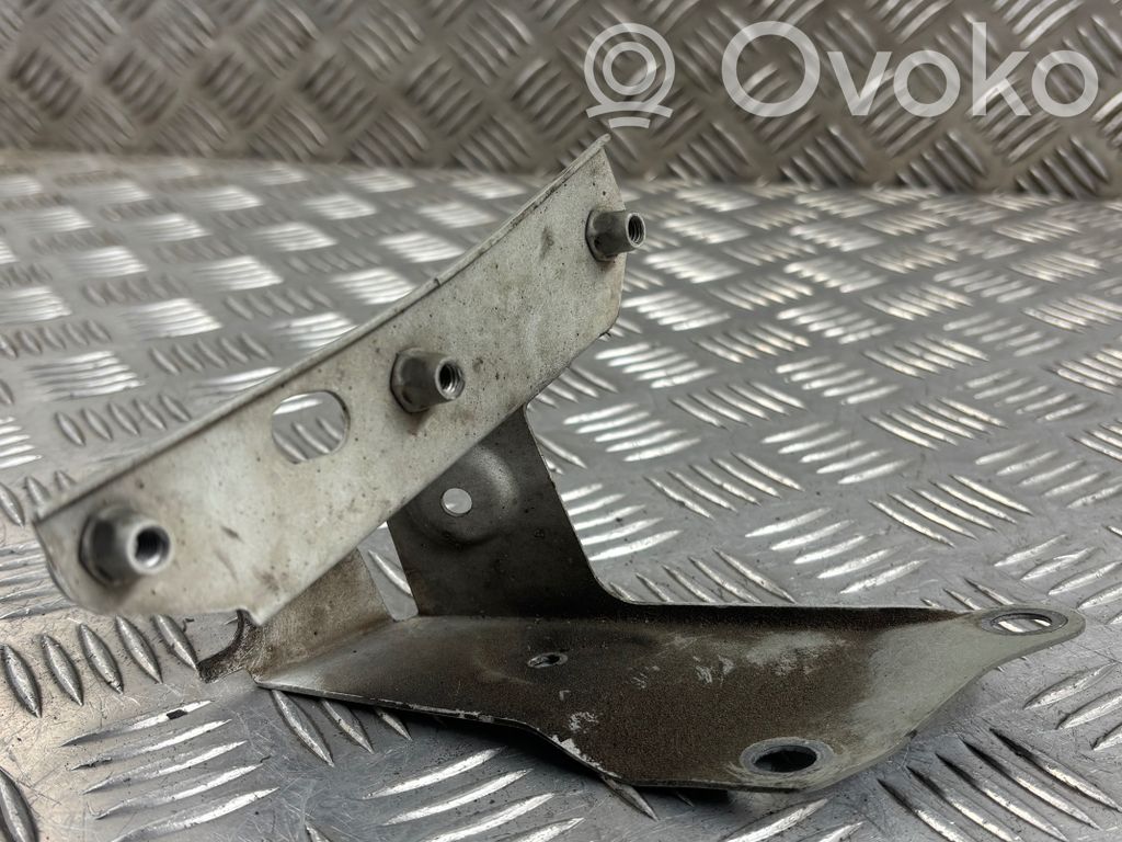 Audi A7 S7 4G Bridă fixare aripă față 
