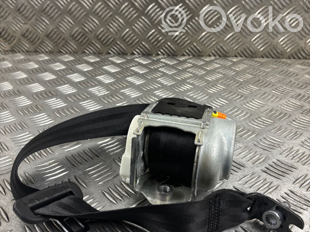 Audi A4 S4 B9 Cinturón trasero 