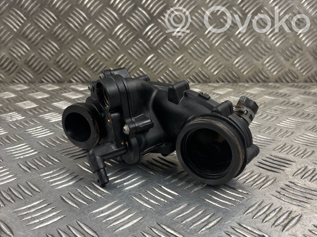 Audi A6 S6 C7 4G Termostatas/ termostato korpusas 