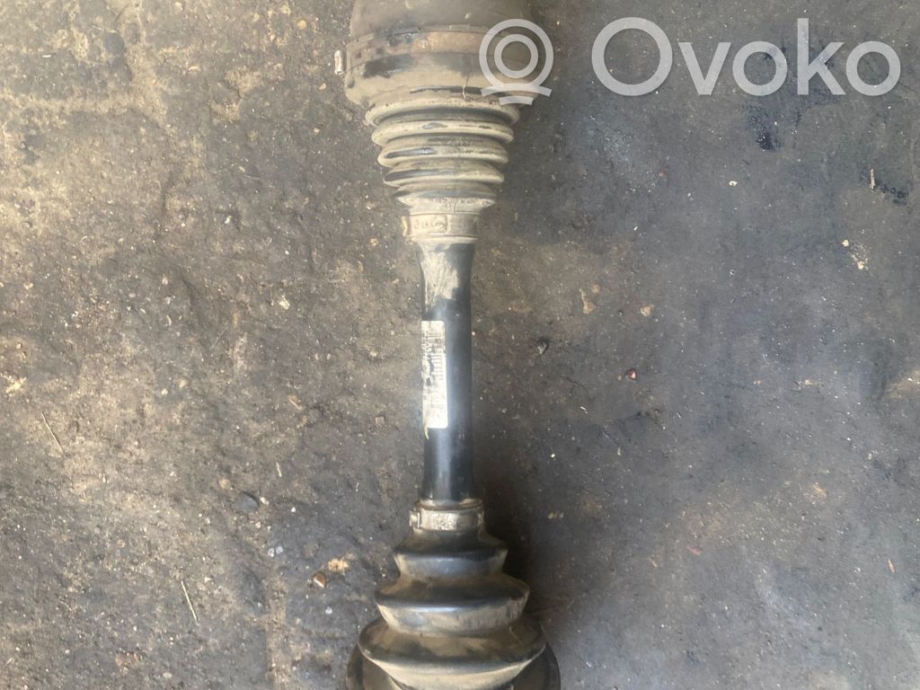 Volvo V70 Priekinis pusašis 