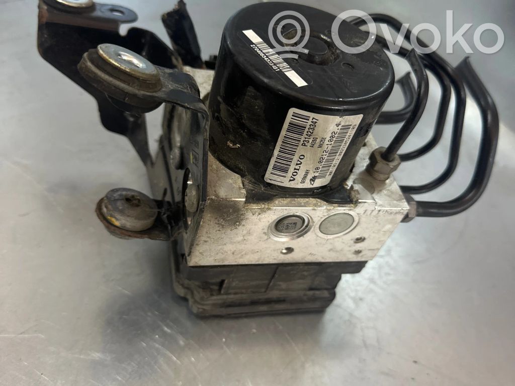 Volvo V70 ABS bloks 