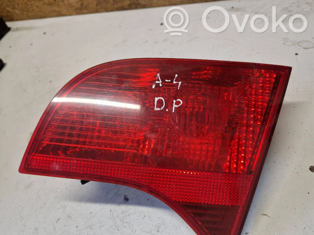 Audi A4 S4 B7 8E 8H Takaluukun takavalot 