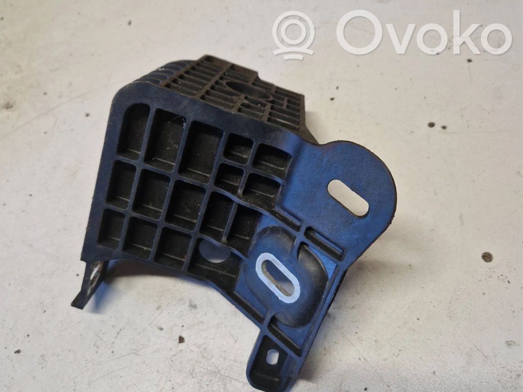 Opel Corsa E ABS pump bracket 