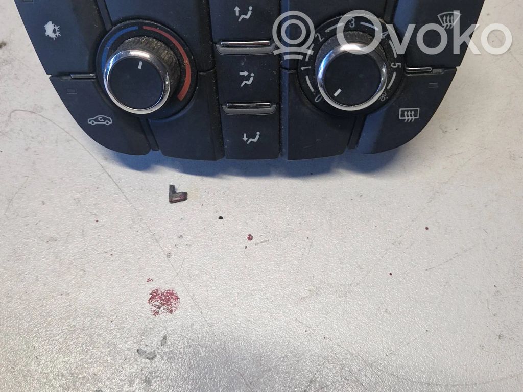 Opel Astra J Climate control unit 
