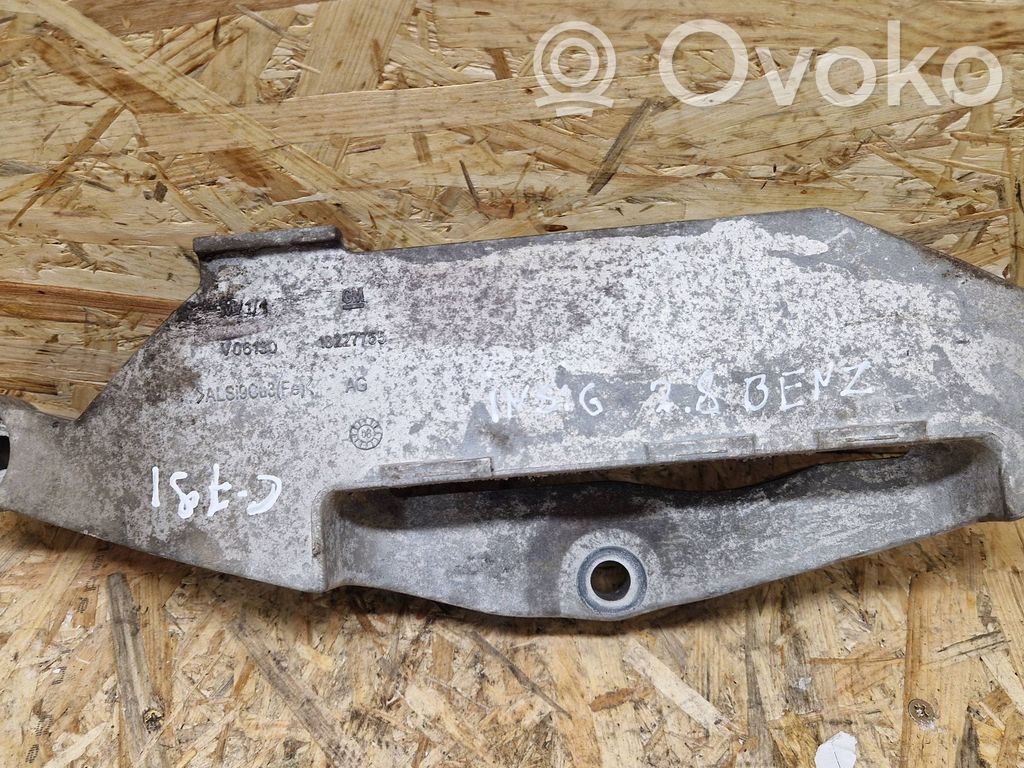 Opel Insignia A Engine mounting bracket 