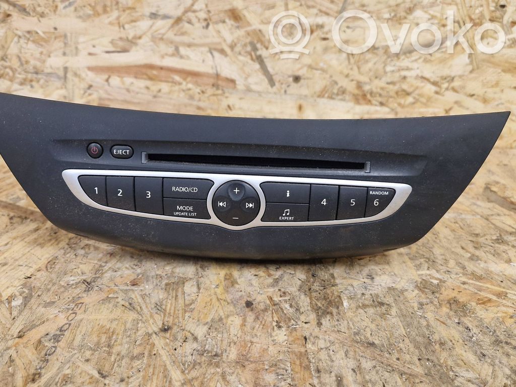 Renault Laguna III Radio/CD/DVD/GPS head unit 