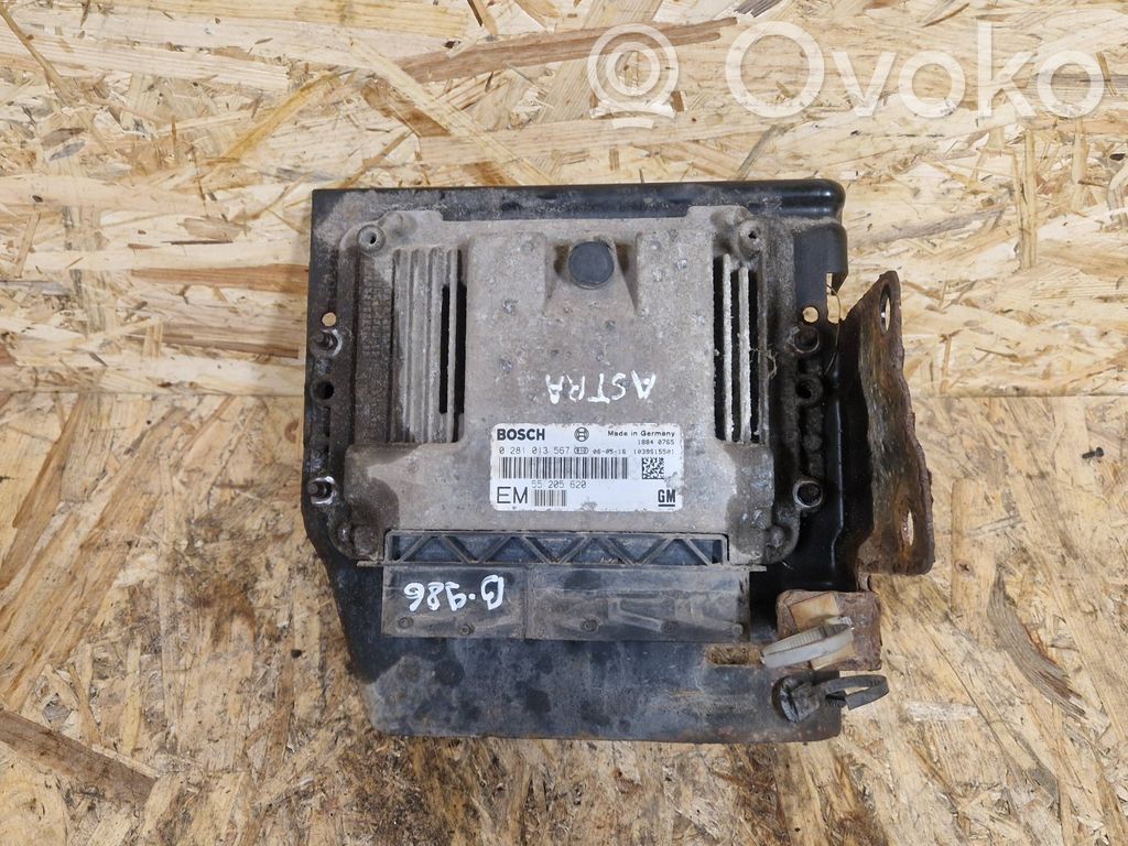 Opel Zafira B Engine control unit/module 