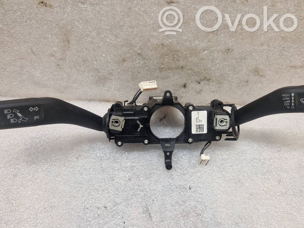 Volkswagen Tiguan Wiper turn signal indicator stalk/switch 