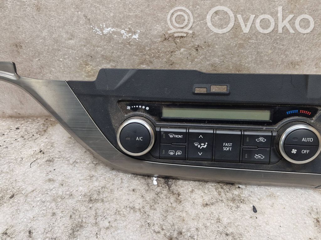 Toyota Auris E180 Climate control unit 