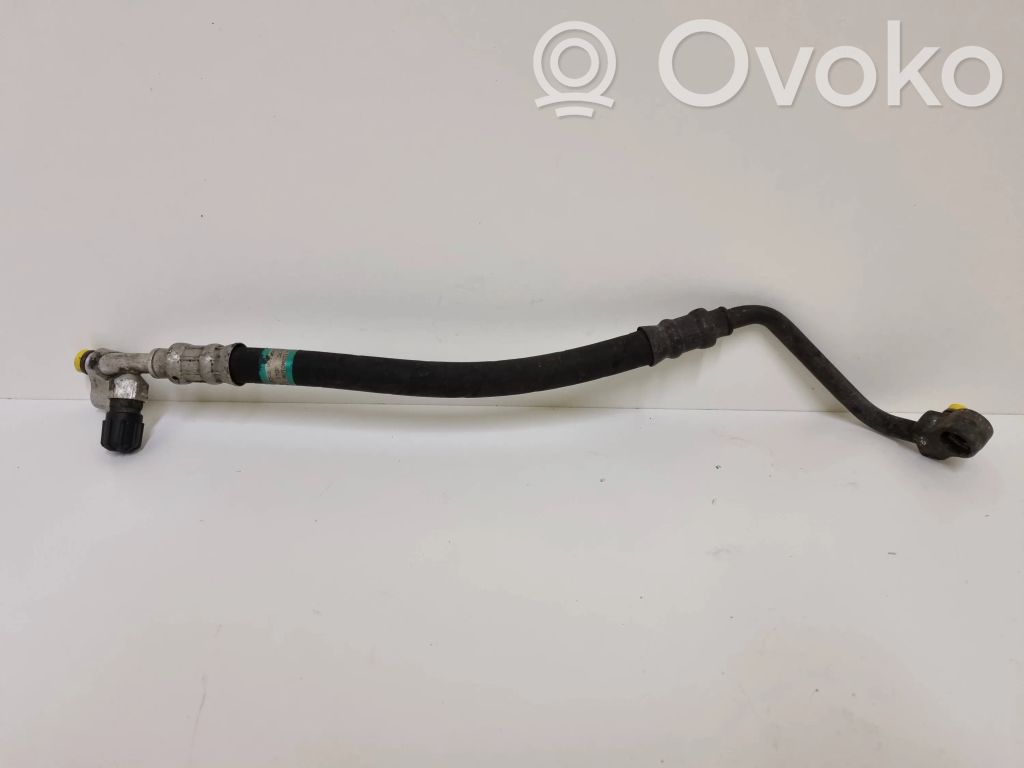 BMW 3 E46 Manguera/tubo del aire acondicionado (A/C) 