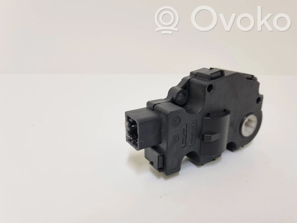 BMW 1 E82 E88 Motor/actuator clapetă aer 