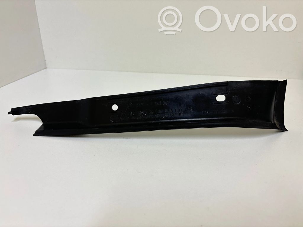 BMW 1 F20 F21 Listwa pod lampę tylną 