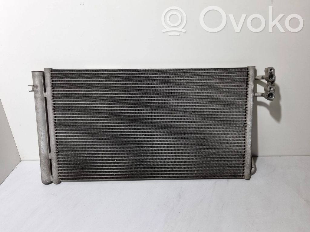 BMW 1 E81 E87 Gaisa kondicioniera dzeses radiators 