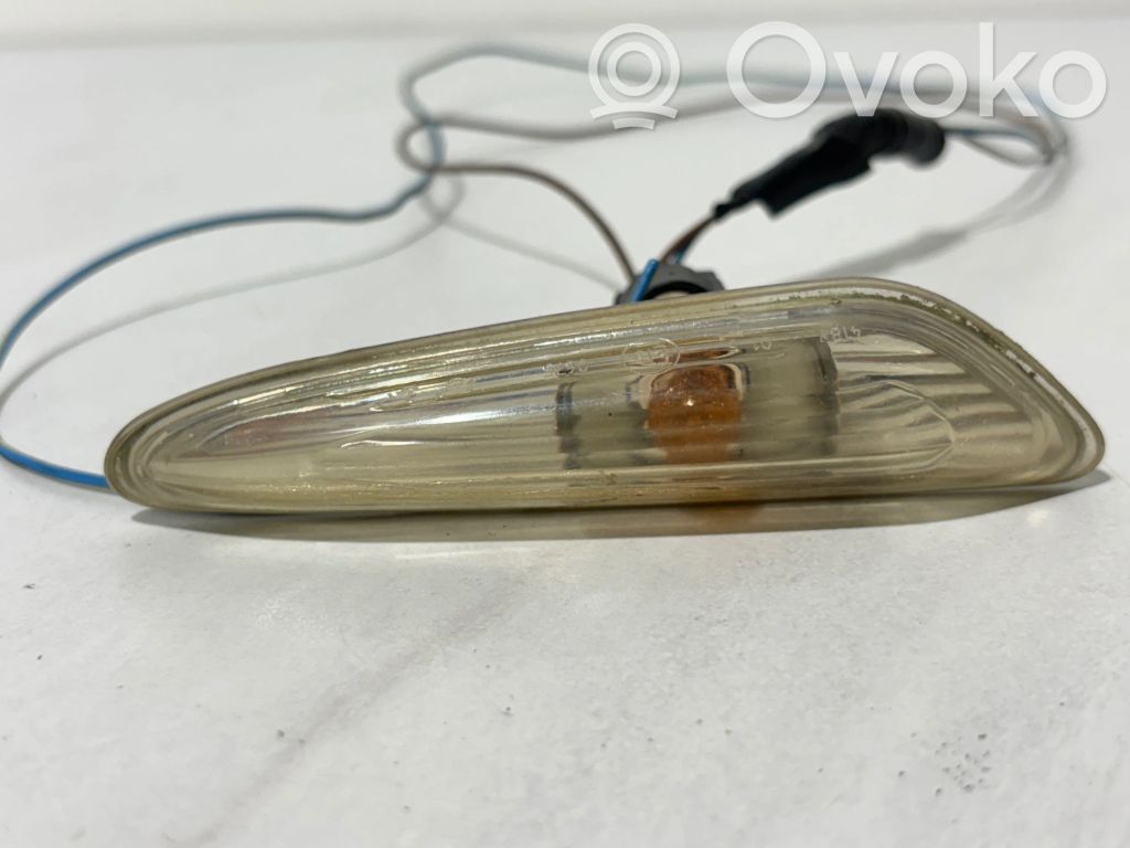 BMW X3 E83 Front fender indicator light 