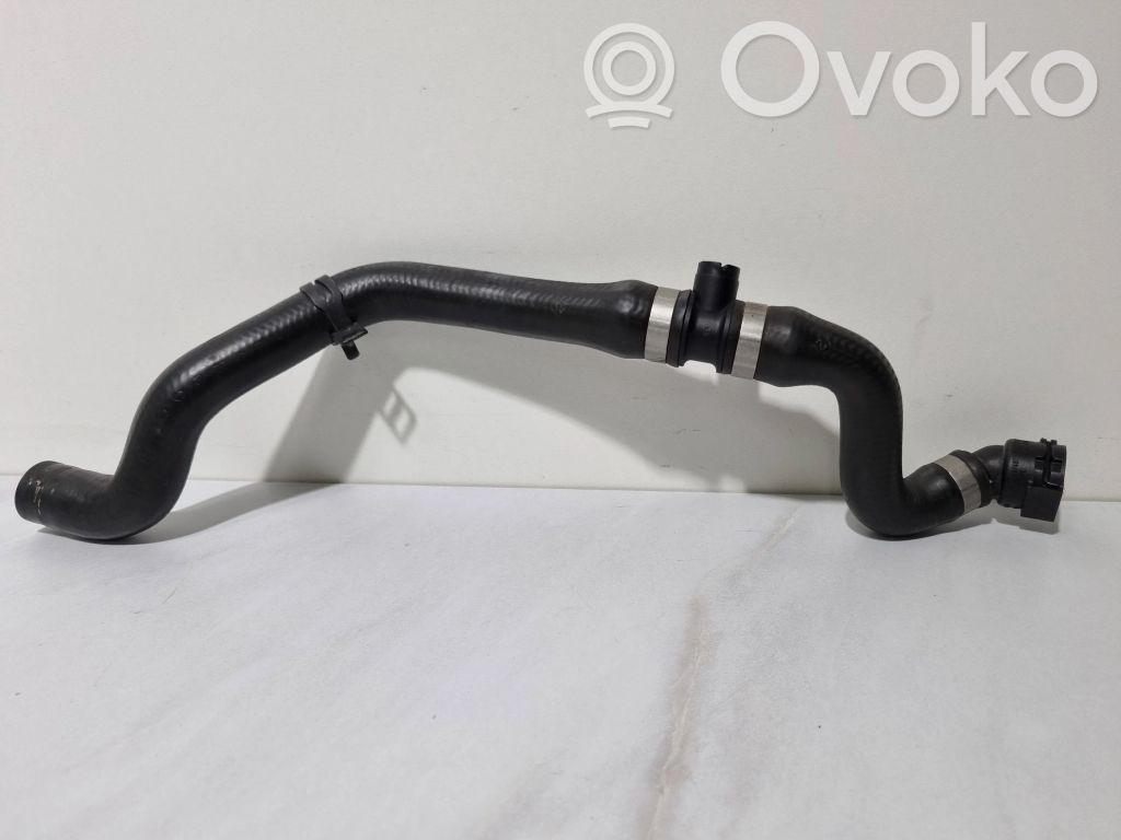 BMW X3 E83 Engine coolant pipe/hose 