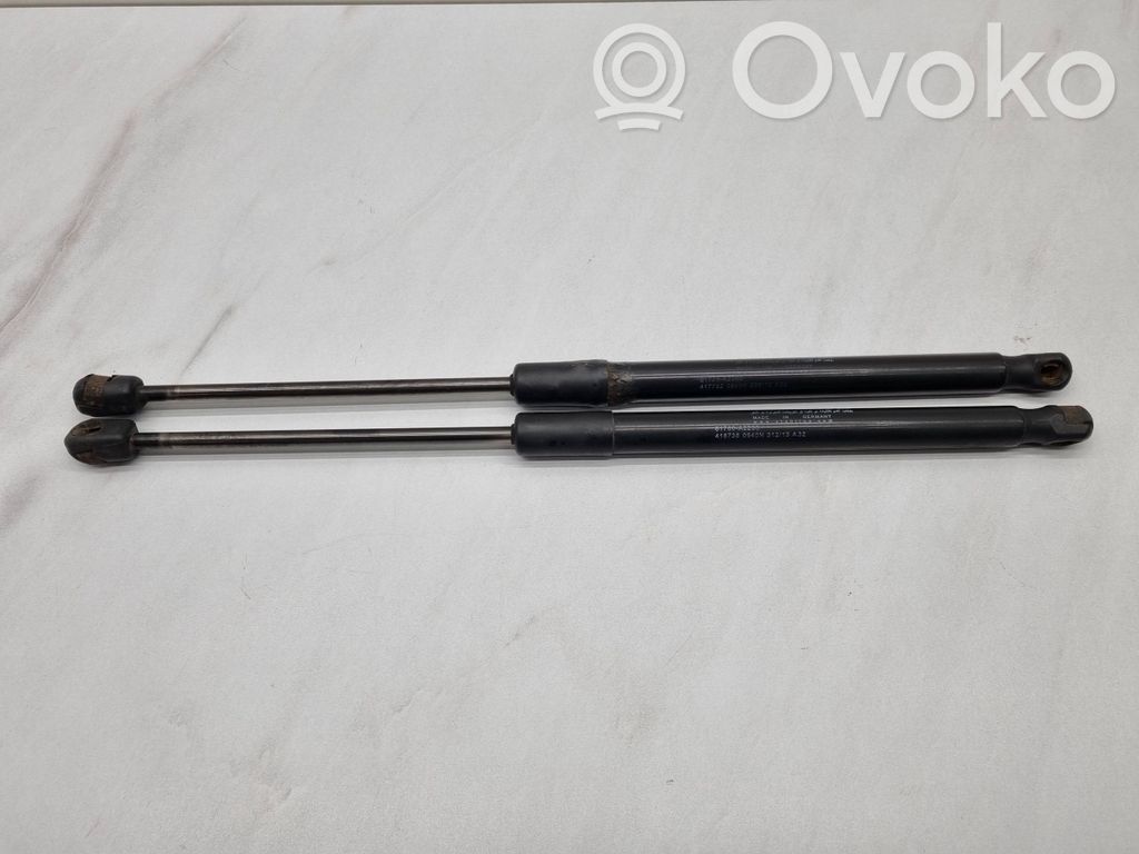KIA Ceed Tailgate/trunk strut/damper 