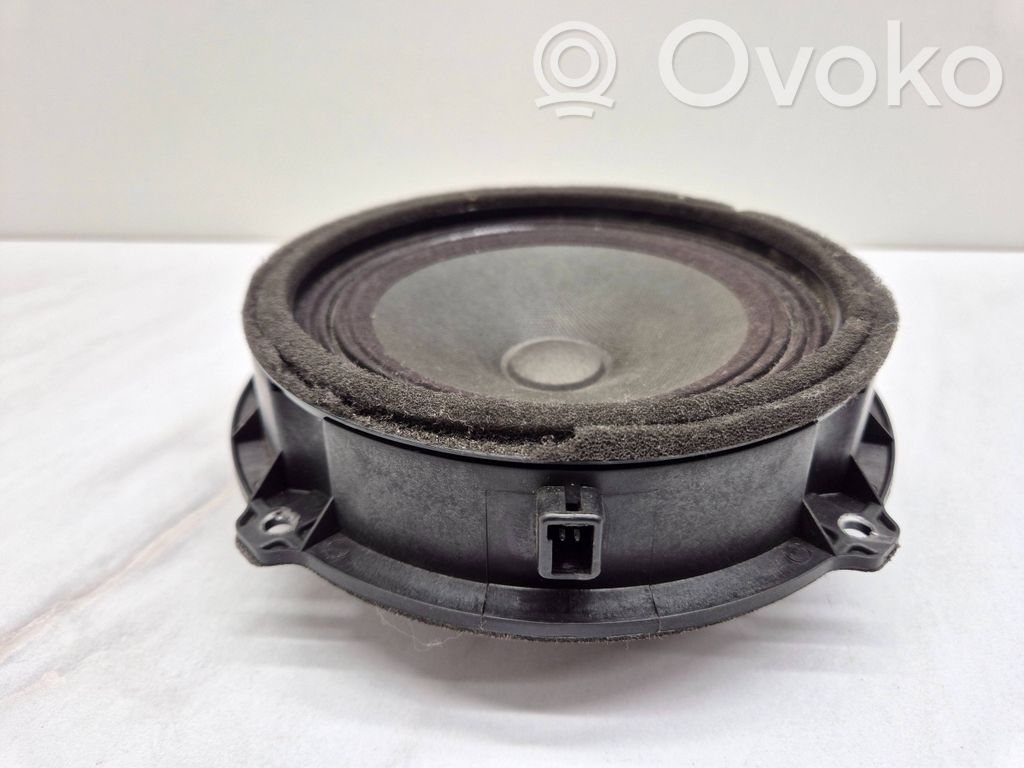 KIA Ceed Front door speaker 
