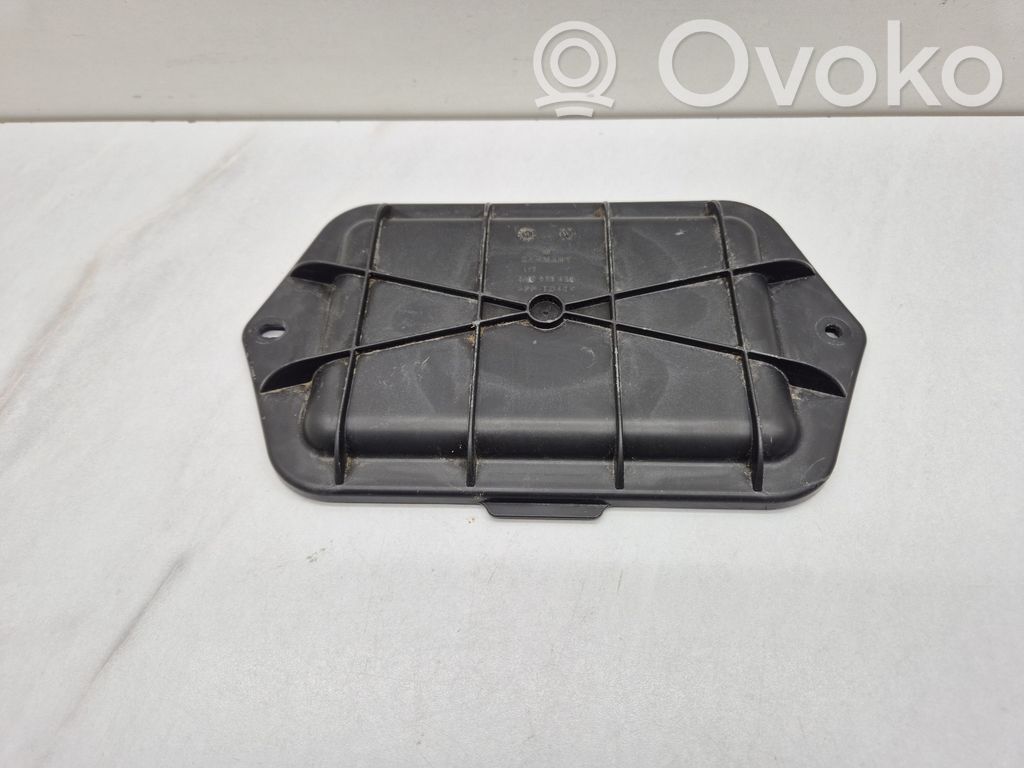 Audi Q3 8U Other engine bay part 