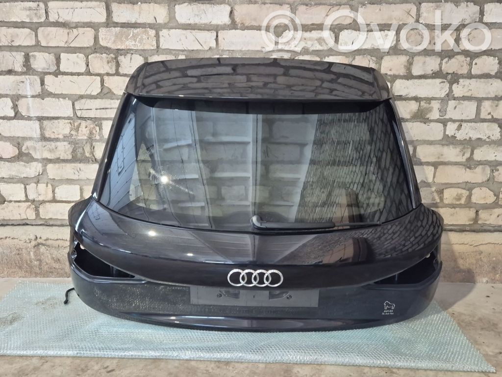 Audi Q3 8U Puerta del maletero/compartimento de carga 