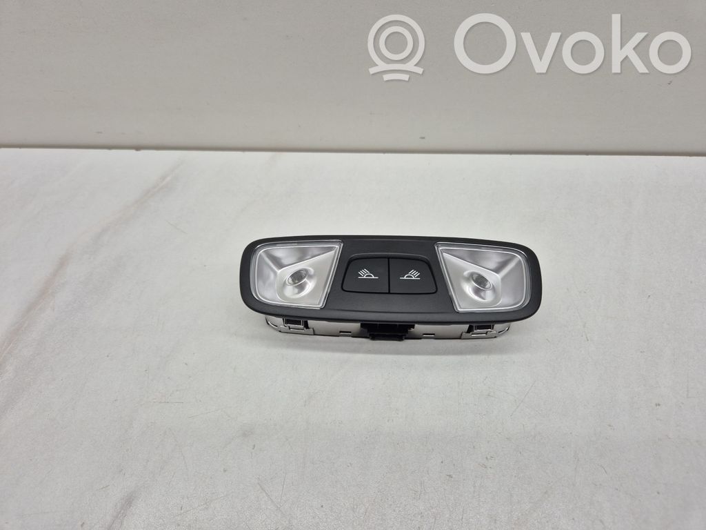 Audi Q3 8U Фонарь освещения задних мест 