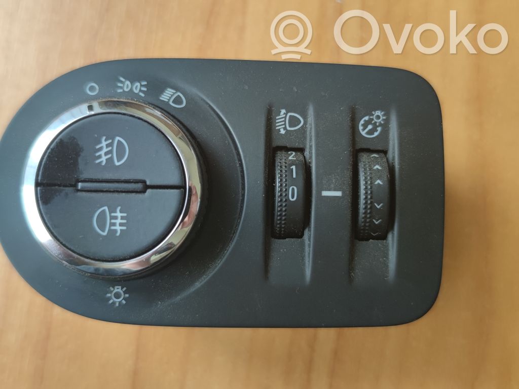 Opel Corsa D Light switch 