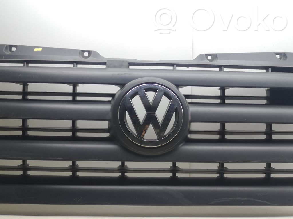 Volkswagen Crafter Front bumper upper radiator grill 