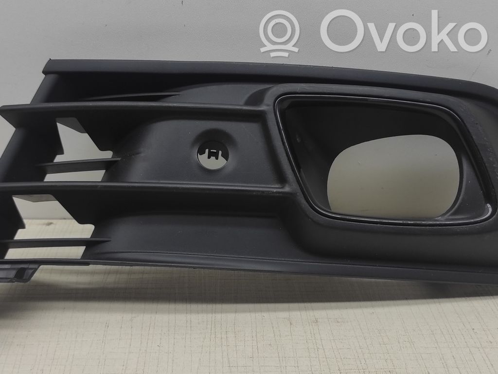 Renault Captur Unteres Gitter dreiteilig vorne 