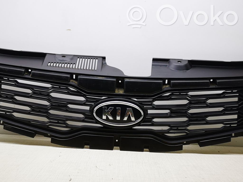 KIA Ceed Etupuskurin ylempi jäähdytinsäleikkö 