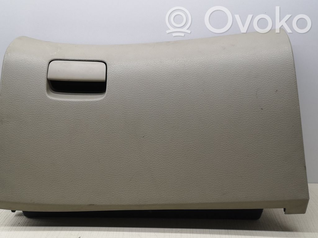 Subaru Outback Tapa/cubierta de la guantera 