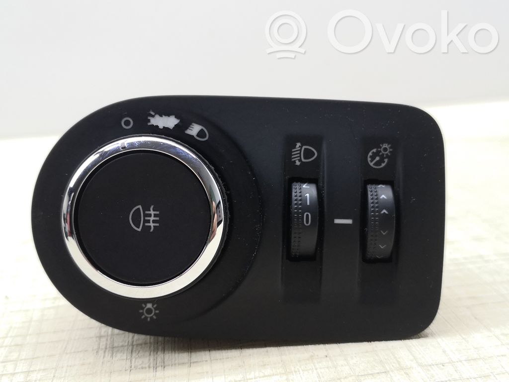 Opel Corsa D Light switch 