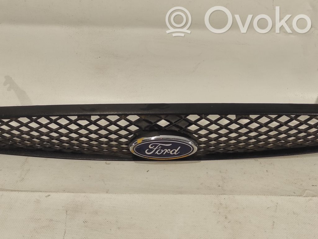 Ford Focus Priekšējais režģis 