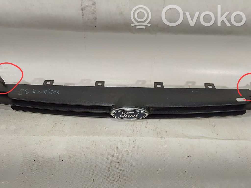Ford Escort Front grill 