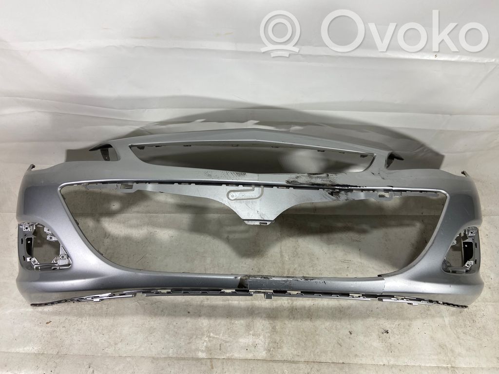 Opel Astra J Zderzak przedni 