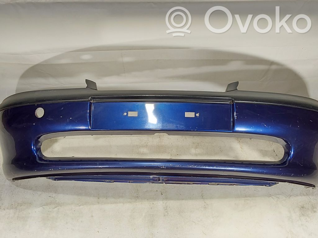 Opel Vectra B Parachoques delantero 
