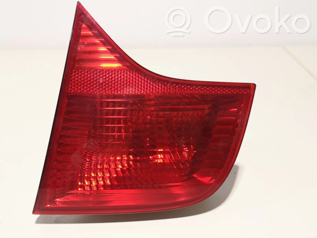 Audi A4 S4 B7 8E 8H Takaluukun takavalot 
