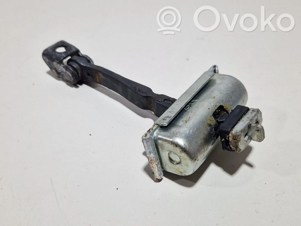 Opel Corsa D Etuoven pidätin 