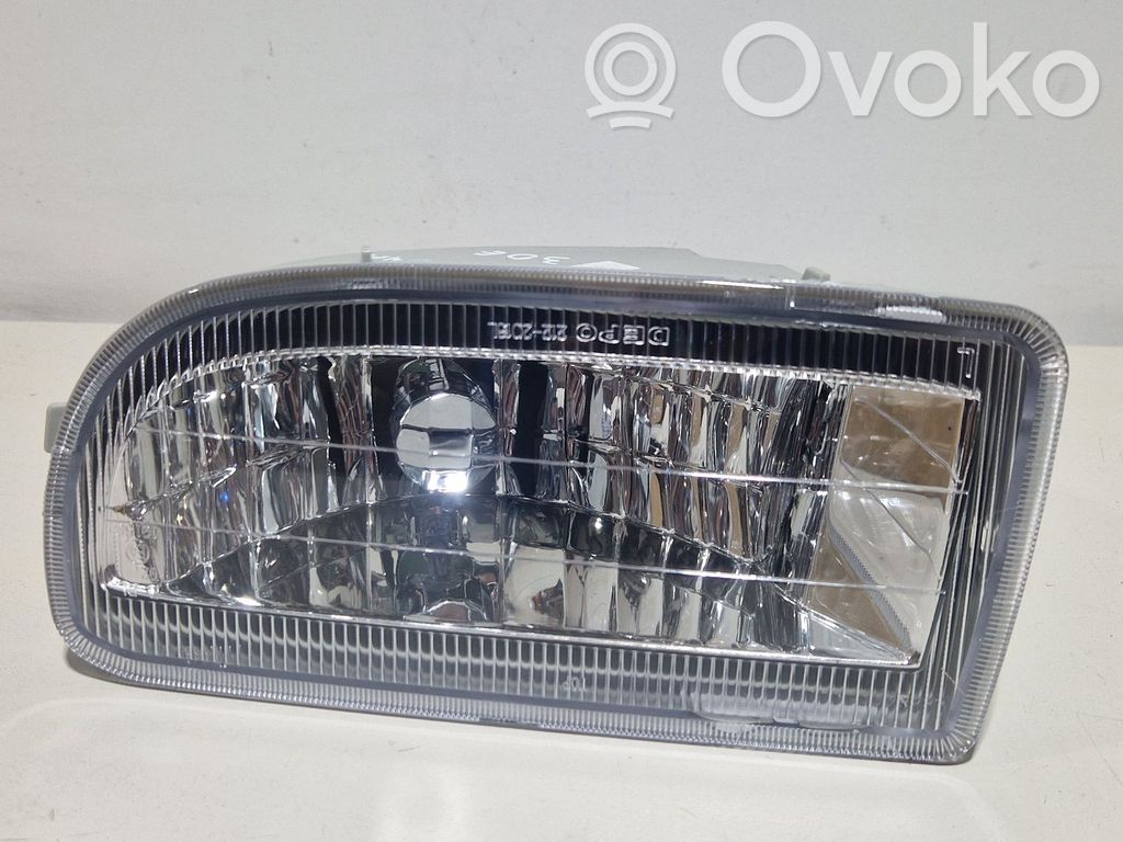 Toyota Land Cruiser (J100) Передняя противотуманная фара 