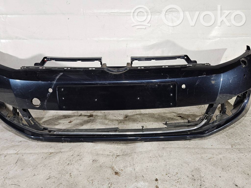 Volkswagen Golf VI Parachoques delantero 
