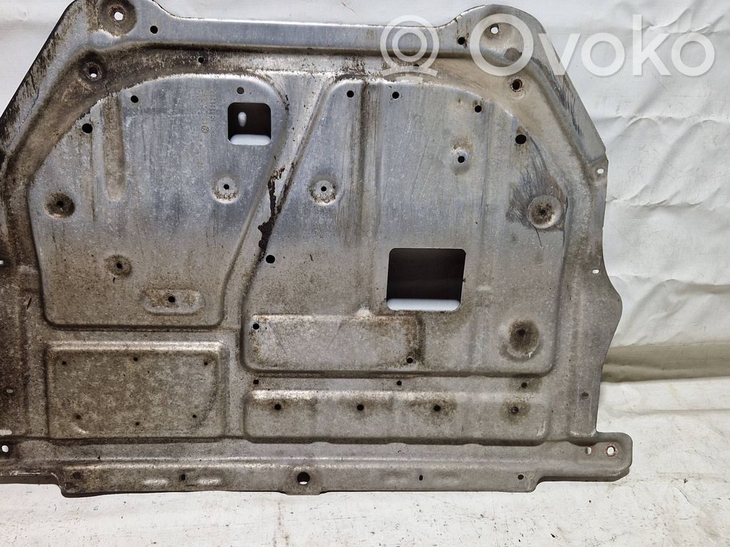 Volkswagen Eos Engine splash shield/under tray 