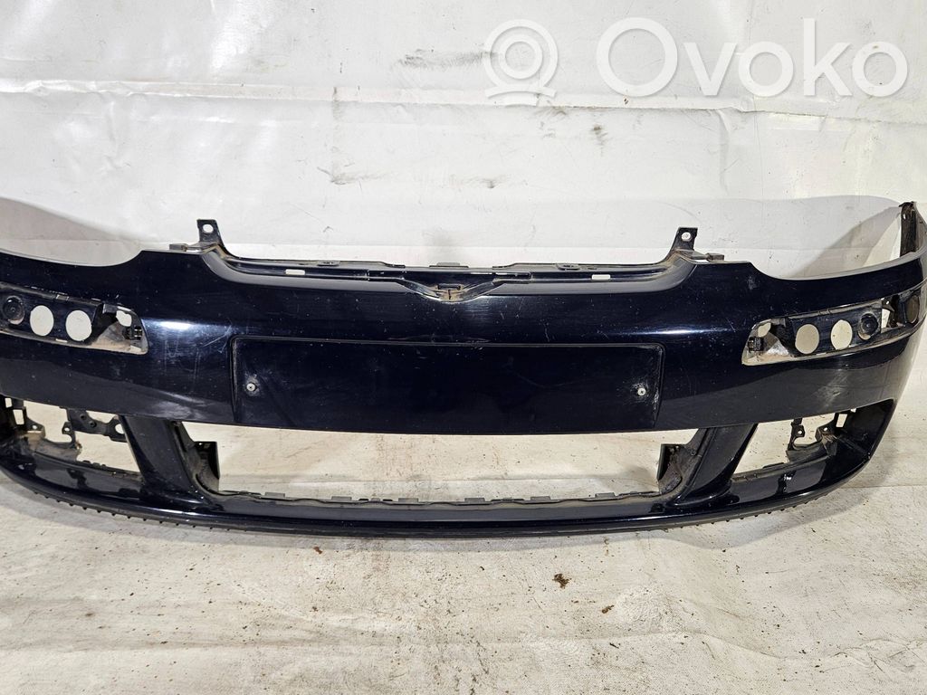 Volkswagen Golf V Priekšējais bamperis 