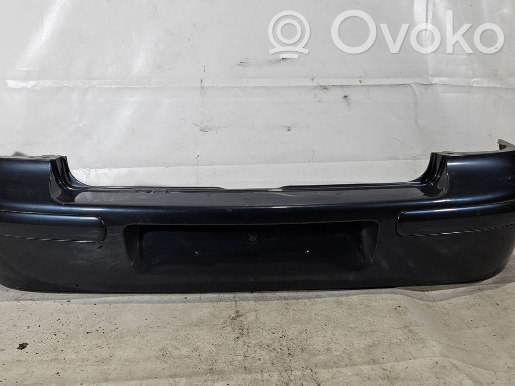 Volkswagen Golf IV Parachoques 