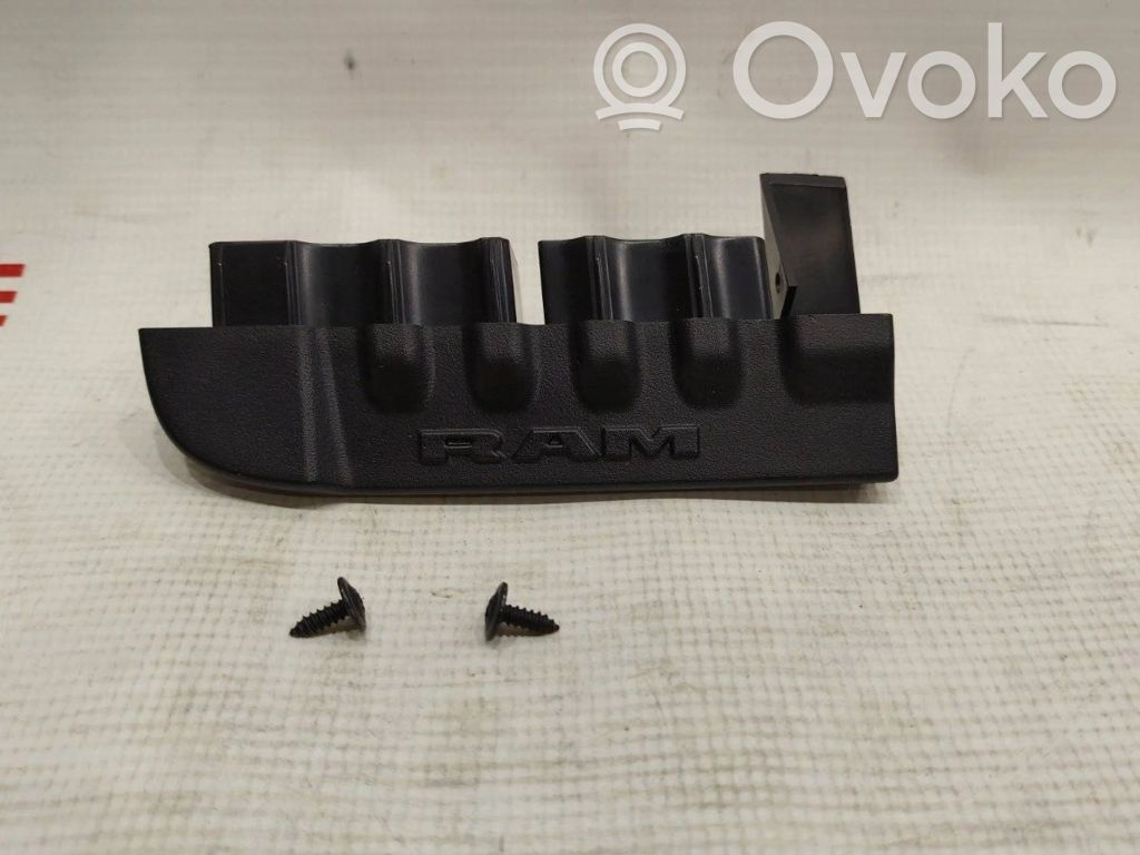 Dodge RAM Garnitură prag/fustă laterală 