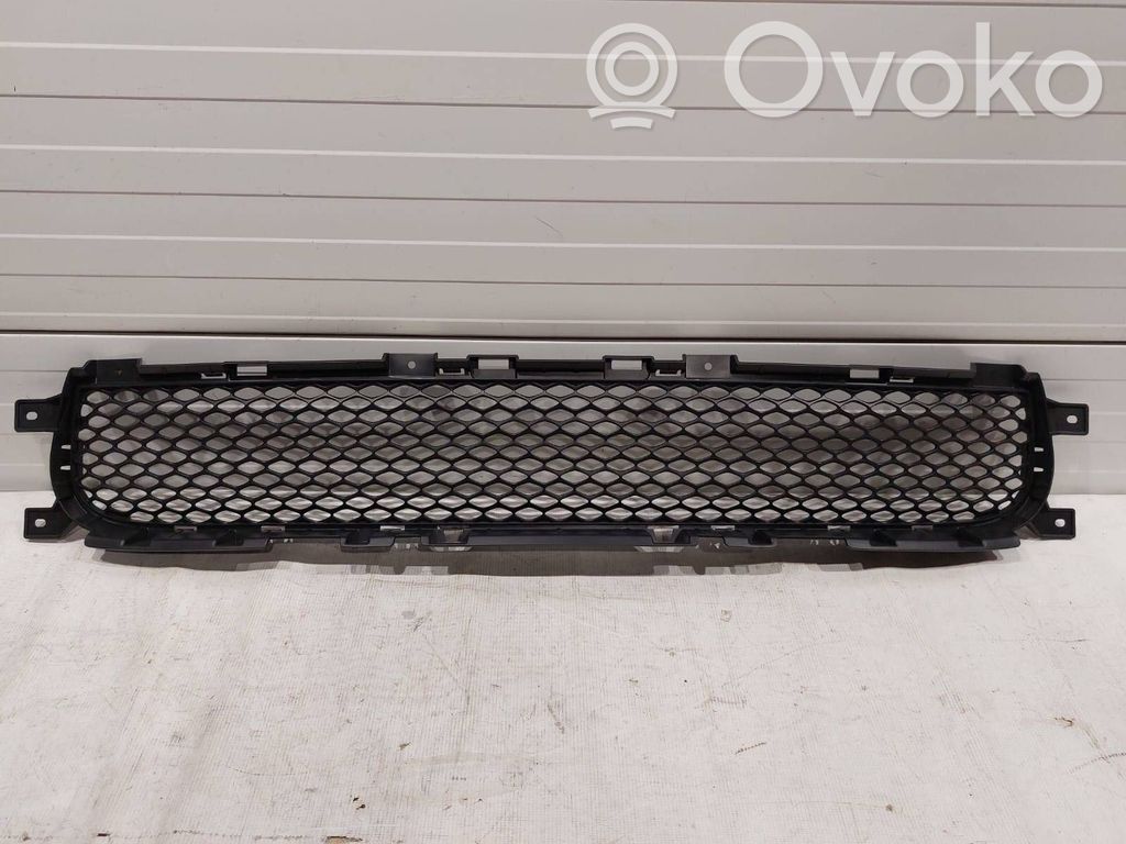 Dodge Durango Front bumper lower grill 