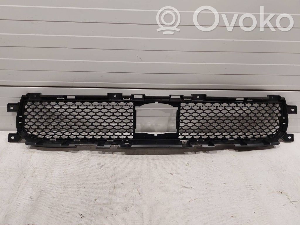 Front bumper lower grill   68320618AA