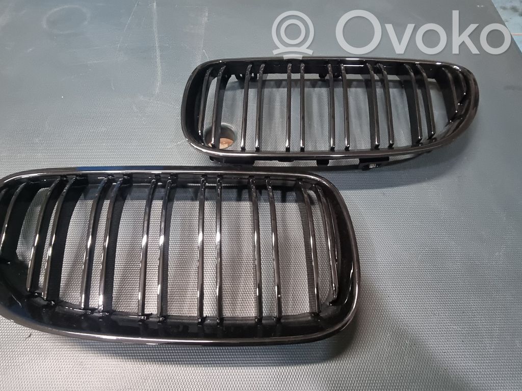 Front grill   51137201967,7201968