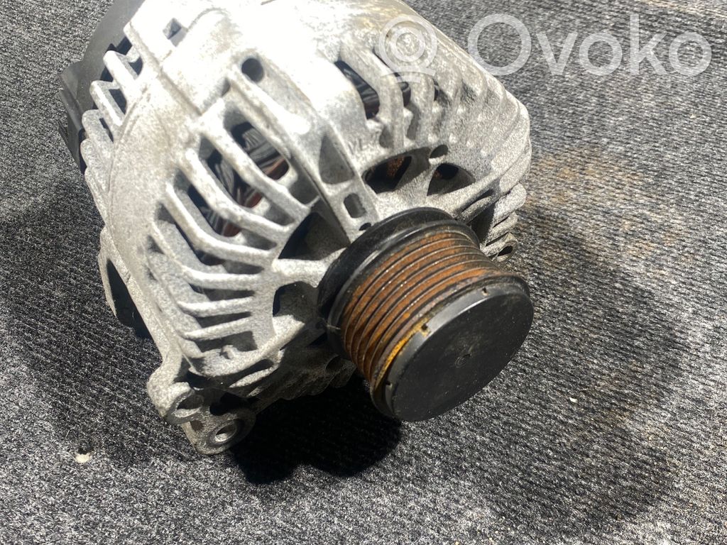 Volkswagen PASSAT B6 Generator/alternator 